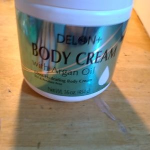 DeLeon body cream